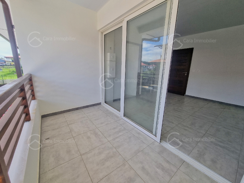 Appartement 2 Pièce(s) REMIRE-MONTJOLY