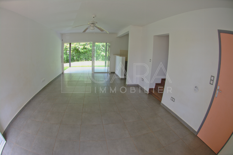 Appartement 3 Pièce(s) REMIRE-MONTJOLY