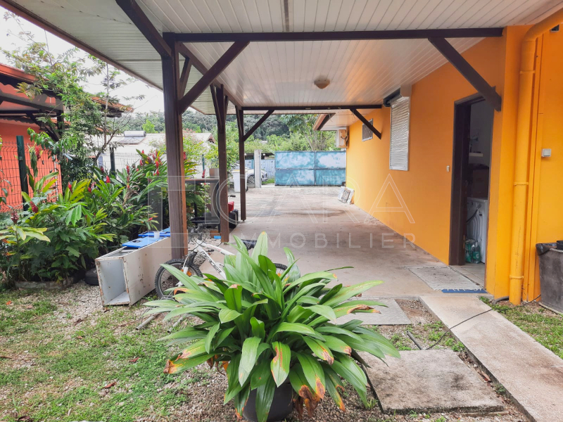 Maison traditionnelle 4 Pièce(s) REMIRE-MONTJOLY